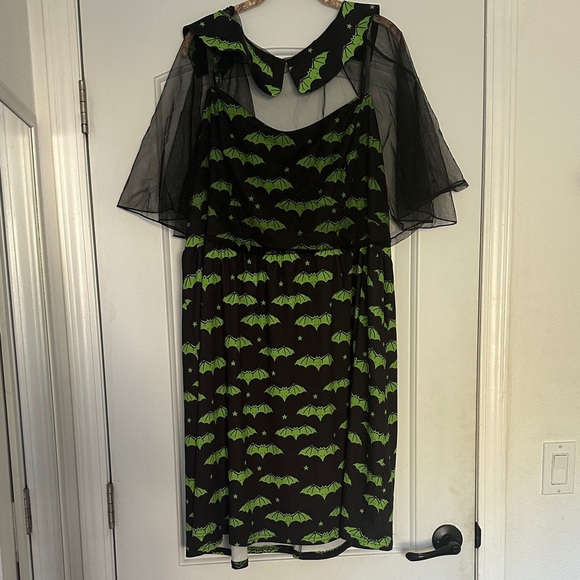 Rosegal Bat Halloween Pin Up Goth Dress Black/Green Plus Sz 5X - Picture 2 of 9